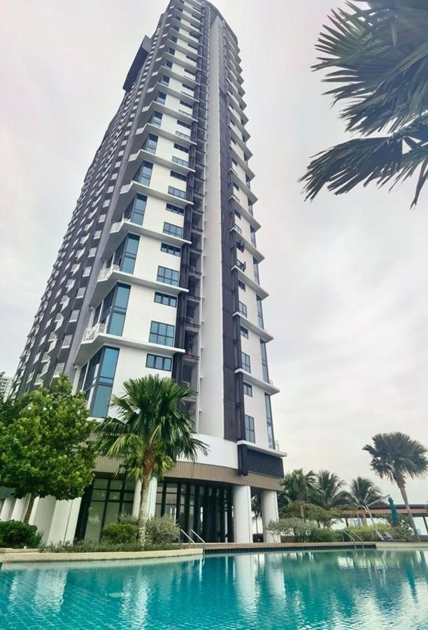 1519 Almas Suites Seaview Sunrise Netflix By Stay นุสาจายา ภายนอก รูปภาพ